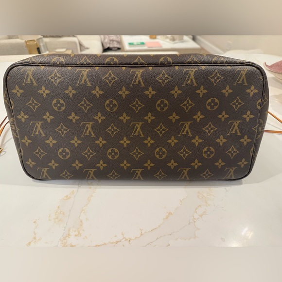 Louis Vuitton NEVERFULL GM MONOGRAM - Picture 9 of 16